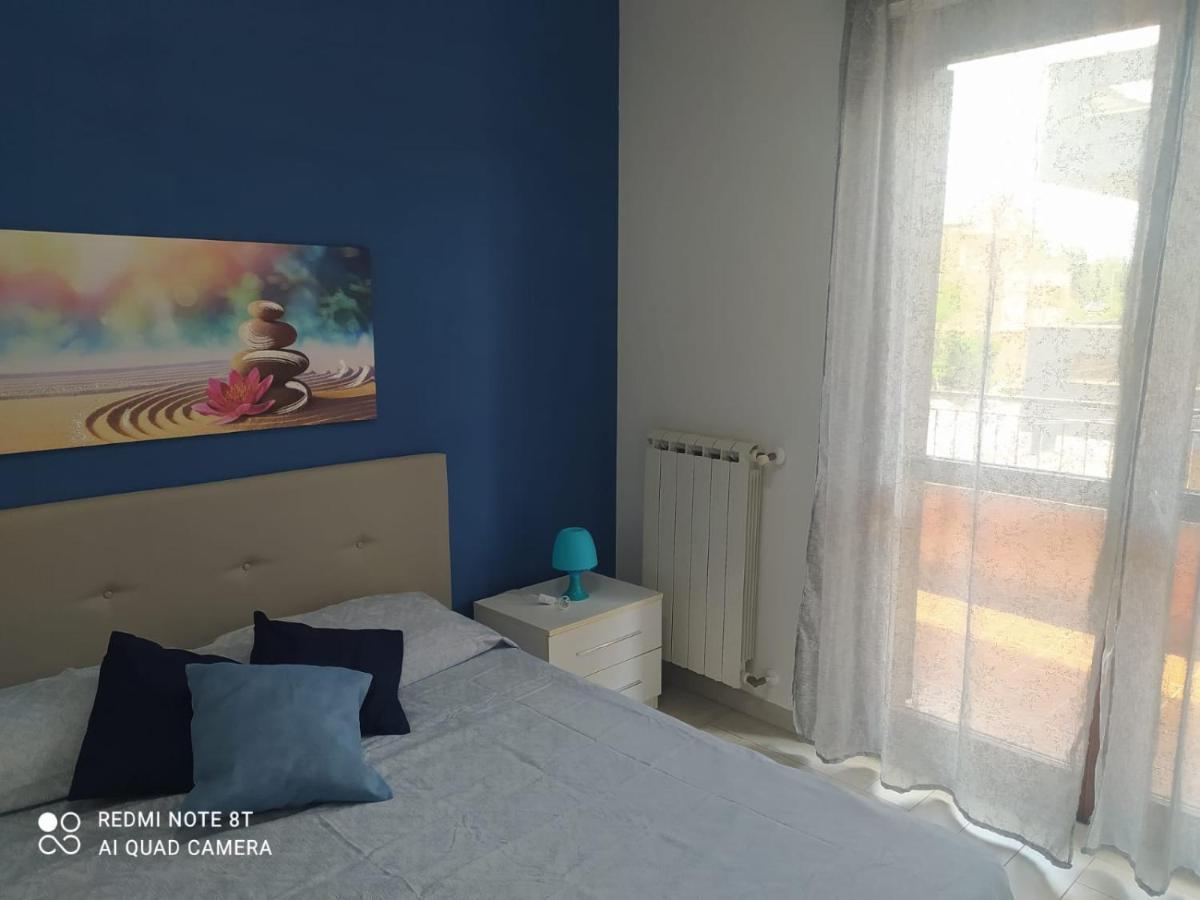 Casa Vacanza Indaco 피우미치노 외부 사진