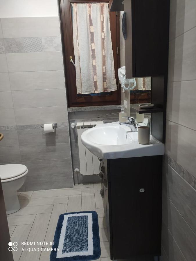 Casa Vacanza Indaco 피우미치노 외부 사진